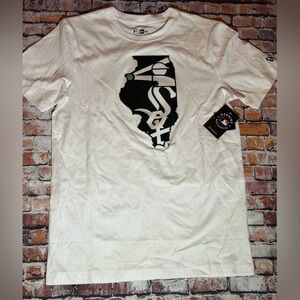 New Era White T-Shirt with Black Graphic Chicago White Sox
